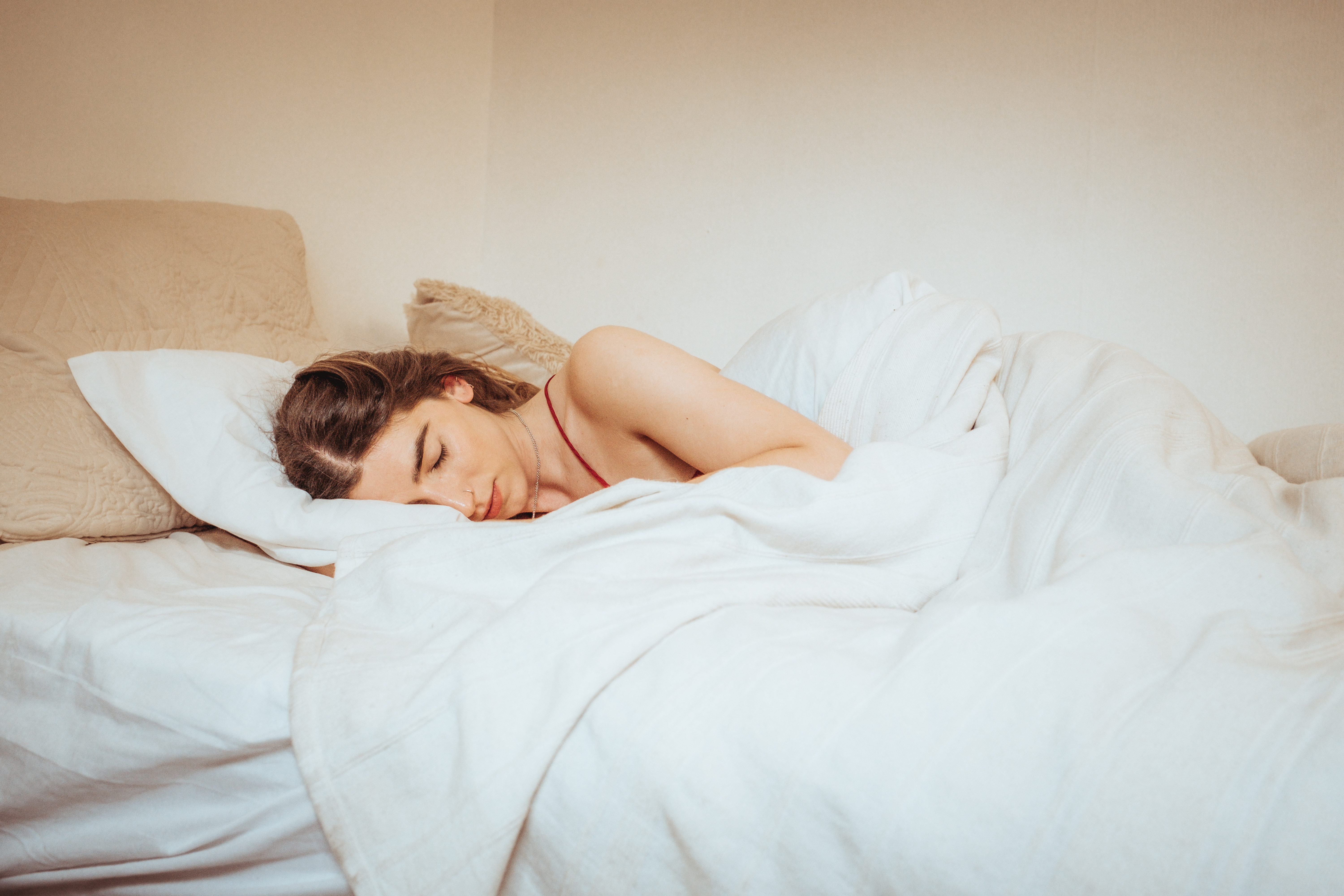 ESPECIALISTA DE LA PSIQUIATRÍA RECOMIENDA ADOPTAR HÁBITOS DE SUEÑO SALUDABLES