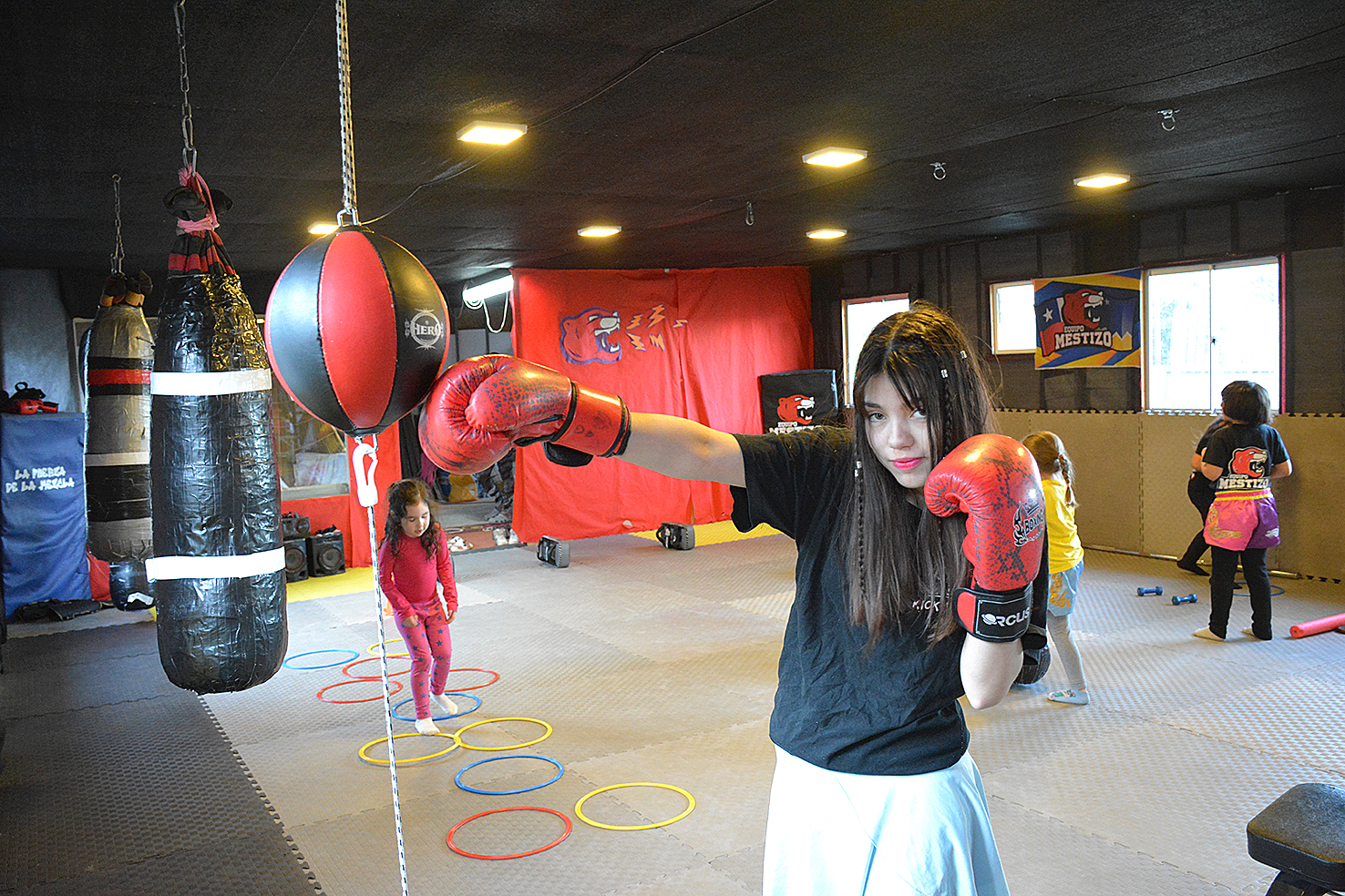Equipo Mestizo: Kick Boxing para defensa, respeto y comunidad: